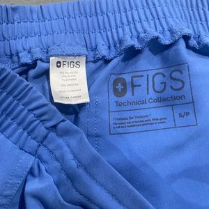 FIGS small petite scrub pants ceil blue, gently worn, multiple pockets